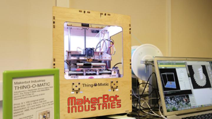 A scene from ICTP's new 3D Printing Laboratory